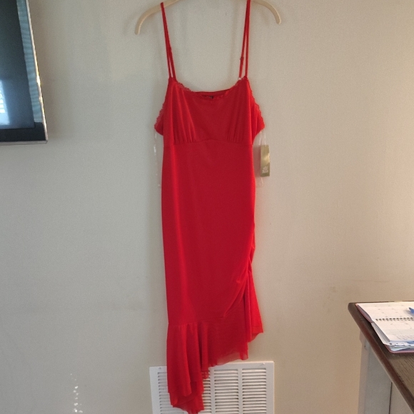 wild fable Dresses & Skirts - Wild Fable NWT XL red assymetrical ruffle dress. Lined, lightweight, & stretchy